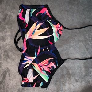 VS floral bikini top—never warn